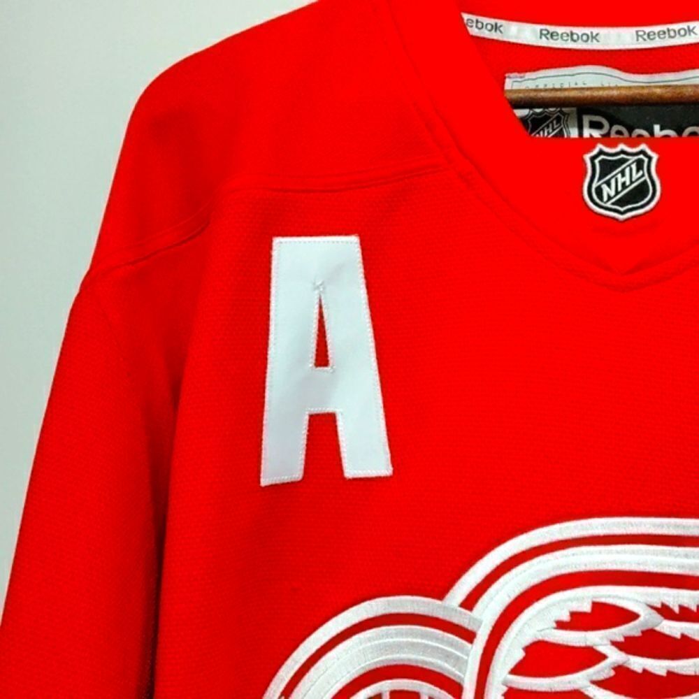 Detroit Redwings Justin Abdelkader Jersey - Picture 3 of 7